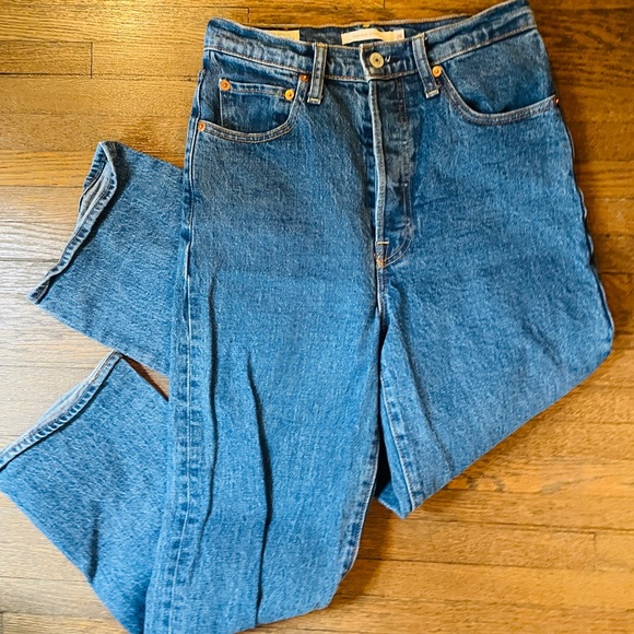 Levi’s Ribcage Jeans - from Shopbop - Picture 3 of 7